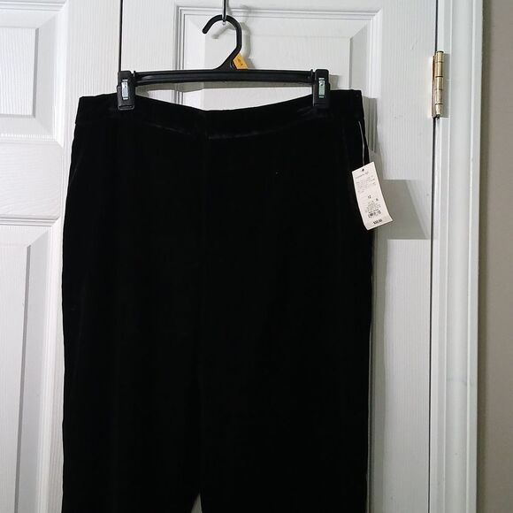 A New Day black velvet holiday dress pants  Sz 12 NWT - Picture 3 of 9